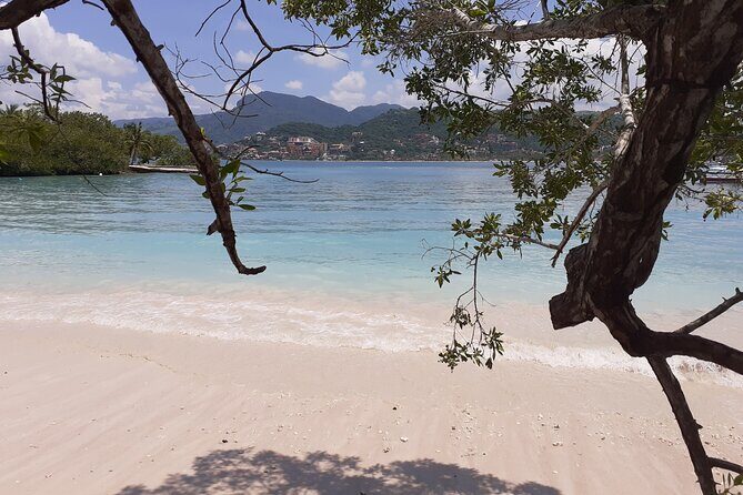 Snorkel Tour in Las Gatas Water Break - Getting to Playa Las Gatas: The Short Boat Ride That Sets the Mood