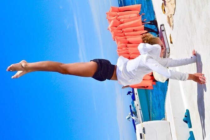 Snorkeling Catamaran Tour at Santa Maria Bay - How good is this tour for first-timers and different groups?