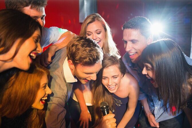 Social Pubcrawl Barcrawl Tulum - A 5.5-Hour Night Playbook for Tulum Centro