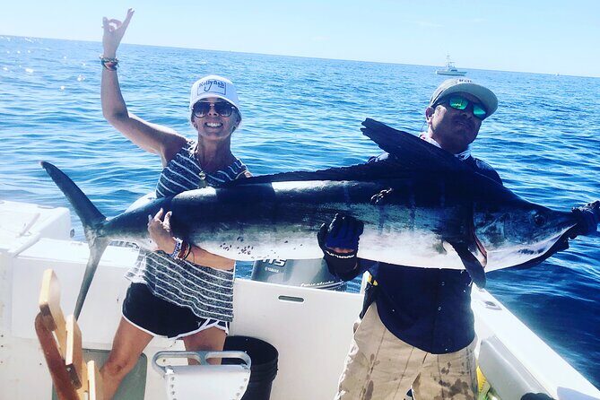 Sportfishing Charters in Cabo San Lucas with Kellyfish Cabo Sportfishing - El Arco Stop: A Quick Cabo Landmark Moment