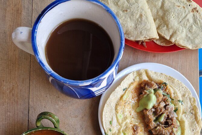 Street Food and 3 Markets Tour, Meat or Veggie Options - Stop 1: Oaxaca Streets and Brunch Bites (About 1 hour 20)