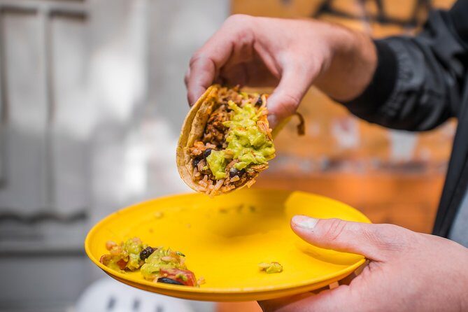 Street Food Bike Tour / Mexico is not only Tacos / All Inclusive - Audiorama and Chapultepec Park: the big green break