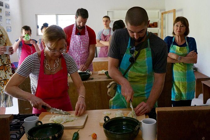 Street Food Cooking Class - Hands-on learning with Jane: how the class stays fun