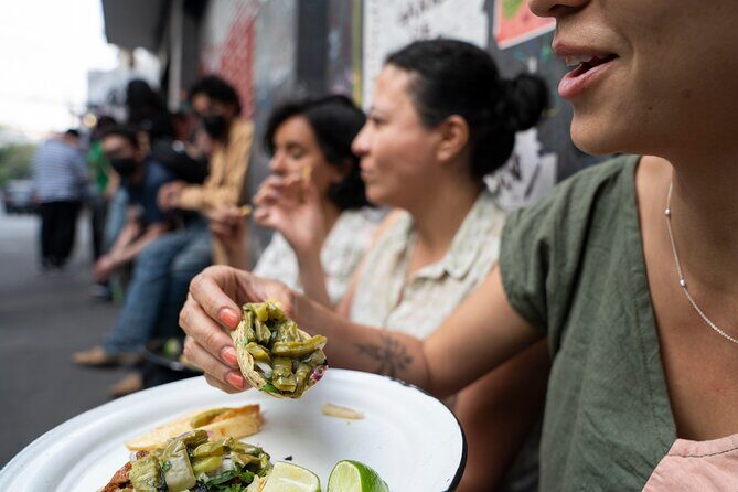 Street Food Tour with Friends - Chapultepec Park: big-monument energy in a shorter stop