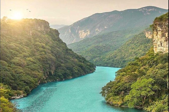 Sumidero Canyon, Miradores del Cañón and Pueblo Chiapa de Corzo. - Chiapa de Corzo for About 1 Hour: Churches, Crafts, and a Hot-Midday Reality