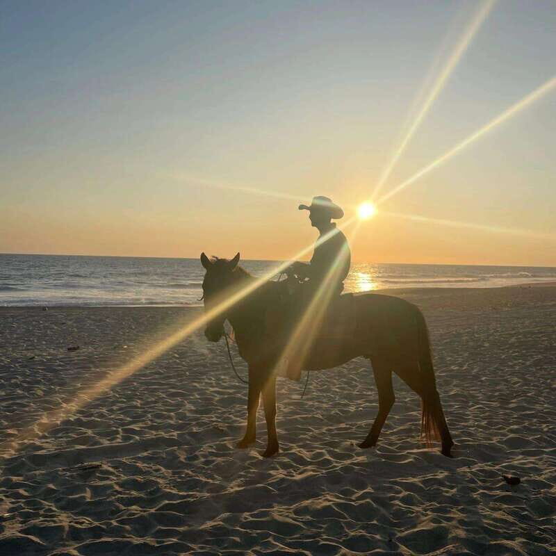 Sunset by Horse on the Beach - Practical Tips That Make This Ride Easier