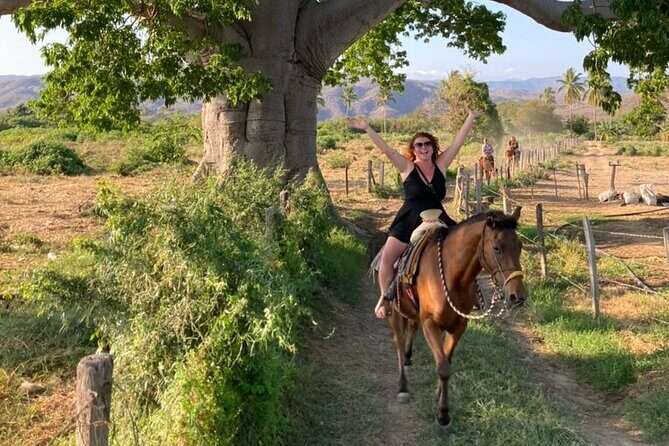 Sunset by horse (river and beach) - Guides, Horses, and Safety Feel: What to Expect in Plain Terms