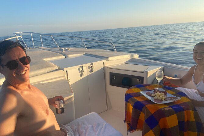 Sunset Cruise San José del Cabo, Appetizers, open bar, snack - Small Group (Max 8) = More Calm, Less “Party Boat”