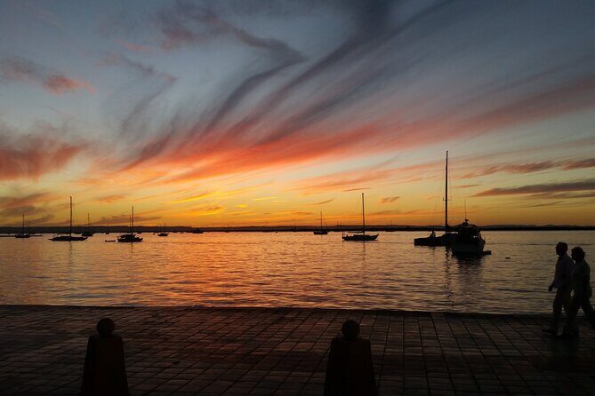 Sunset Dinner Show Cruise Tour in Cabo San Lucas - Quick hits you’ll care about