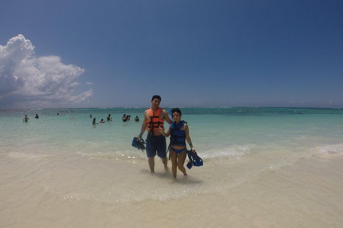 Swim with sea turtles - Conditions Can Change: Coral Damage, Crowd Levels, and Turtle Odds