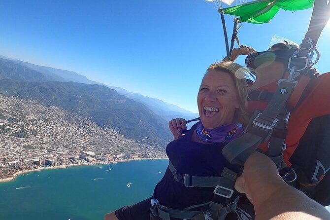 Tandem Skydive in Puerto Vallarta With Beach Landing - Why the Playa del Holi Landing Changes the Feeling