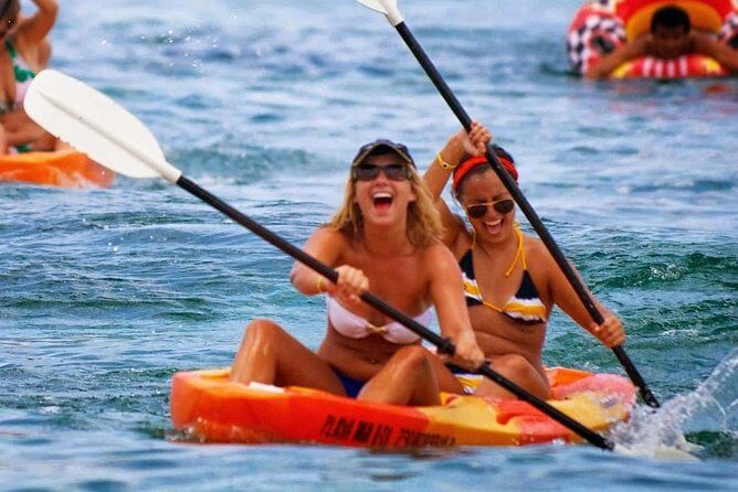 Taste of Mexico: Rolling Cigar & Tequila Experience with transfer - Lunch by the beach: simple, included, and timed for your day