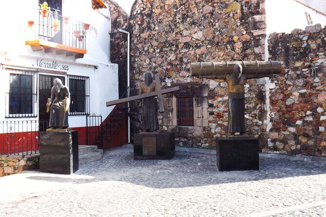 Taxco and Cuernavaca Day Trip - Cuernavaca Cathedral: The Quick Hit in the City of Eternal Spring
