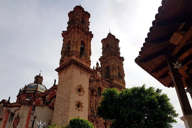 Taxco: Ultimate Full-Day Experience + Breakfast & Lunch Included - Santa Prisca de Taxco: More Than a Pretty Church Stop