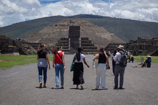 Teotihuacán 3 Pyramids Tour with Cave Breakfast + Transportation - Getting There: Pickup Zones, Shared Transport, and Timing
