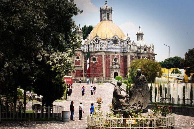 Teotihuacan & Basilica Guadalupe Tour with lunch - Handicraft stops: useful shopping or wasted time?