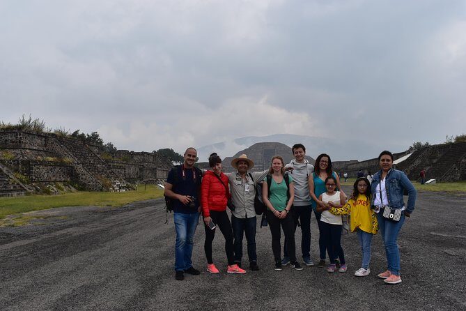 Teotihuacan Early Morning Tour: Avoid Crowds, & Expert Guide - Getting there from CDMX: pickup zones, AC transport, and group size