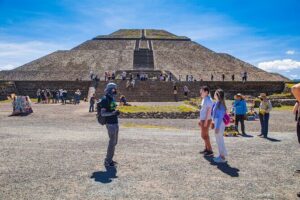Teotihuacán Full Day Tour from Mexico City - Inside the City of the Gods: walking tour where the details matter