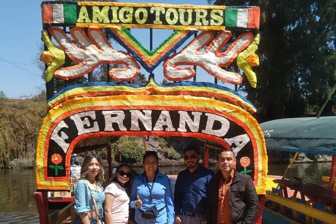 Teotihuacan & Guadalupe Shrine + Xochimilco, Coyoacán & Frida Kahlo Combo Tour - Guadalupe Shrine: massive devotion, big symbolism