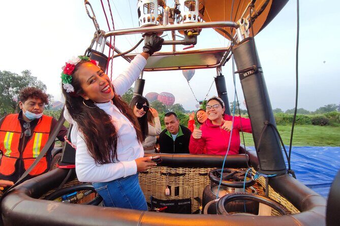 Teotihuacan Hot Air Balloon private or group tour - How private and group options change your day