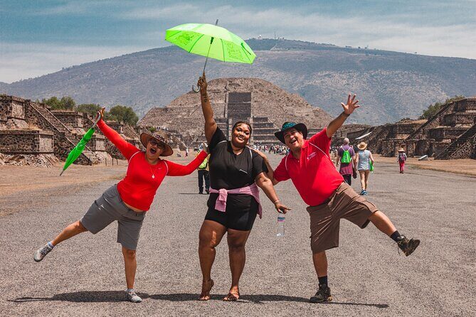 Teotihuacán plus Bike Tour - Meeting at Teotihuacan en Bici: registration, bikes, and getting oriented