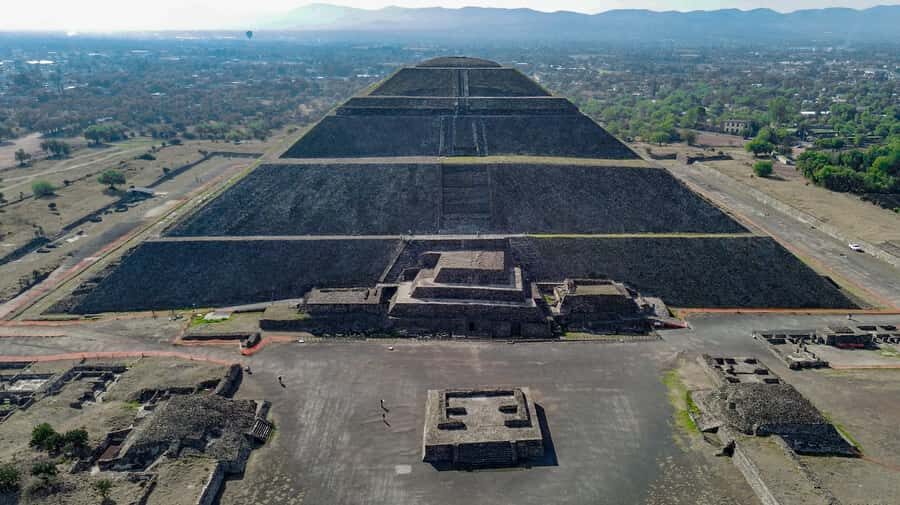 Teotihuacan: Private Tour with Archeologist & Hotel Pick-up - Key things you’ll notice on this tour