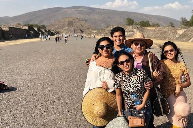 Teotihuacan Pyramid and Basilica Day Tour from CDMX - Price and what you really get for $60