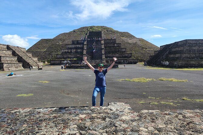 Teotihuacan Pyramids and La Gruta Restaurant - Price and value: is $53.76 a good deal?
