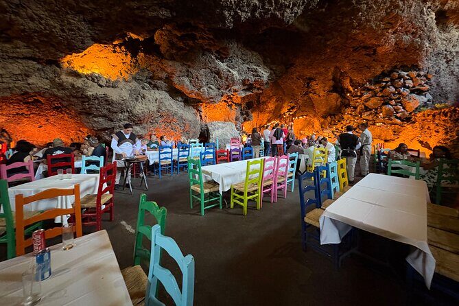 Teotihuacan Pyramids and La Gruta Restaurant - The schedule and transfers: the part that controls the whole day