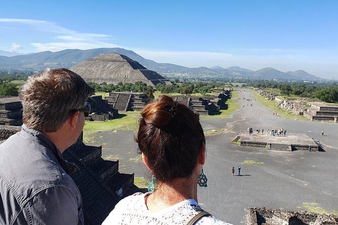 Teotihuacan pyramids morning or afternoon without tourist traps - The Guide Experience: From Humor to Archaeology