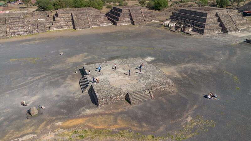 Teotihuacan Pyramids: Skip-the-Line Ticket - Climbing the Pyramid of the Sun for Real Scale