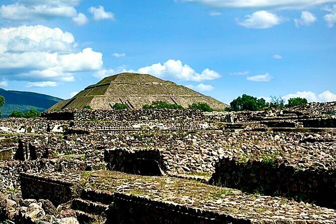 Teotihuacan Sunrise Tour from Mexico City - Temple of the Feathered Serpent: the climb and the payoff views