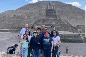 Teotihuacan Tour with Basilica of Guadalupe & Tlatelolco - Pickup at 8:00 and the Mercedes Sprinter Van: Be Ready for Traffic