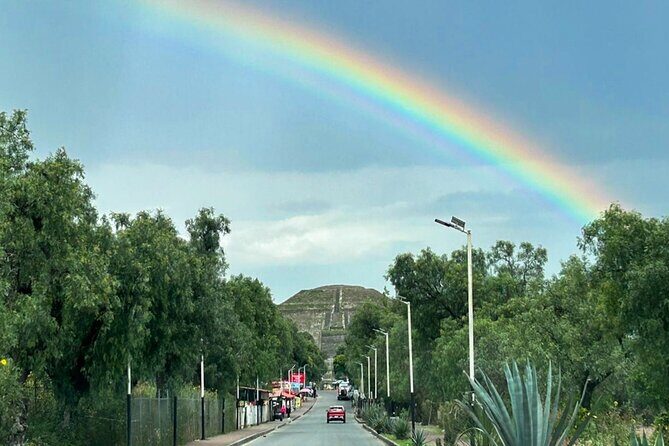 Teotihuacan without obligatory stops. No shops or restaurants. - Temple of Quetzalcoatl and the Squares: Where the Story Gets Specific