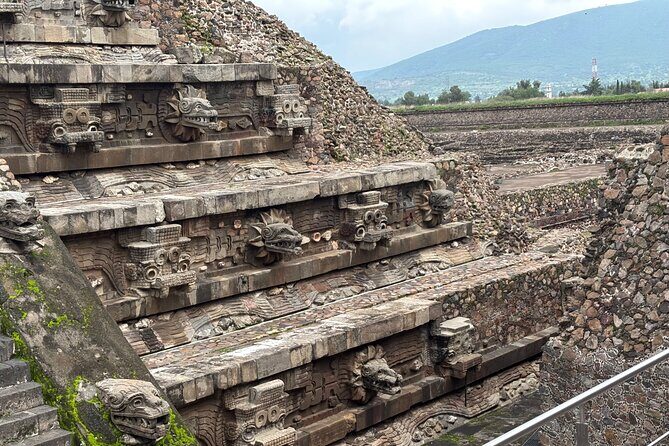 Teotihuacan without obligatory stops. No shops or restaurants. - Walking Comfort: What to Bring for Heat, Sun, and Steps