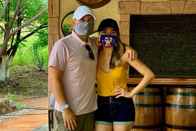 Tequila distillery experience, Jose Cuervo & Tequila Magic Town - Guadalajara to Tequila: the morning drive with built-in context