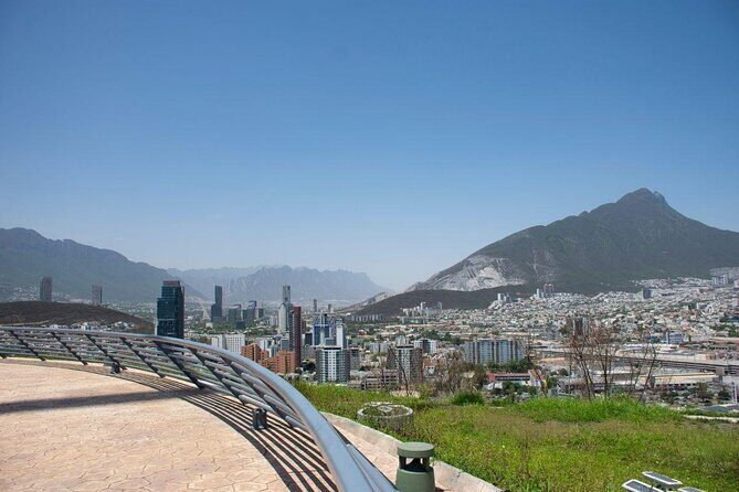 The best "Monterrey tour" of Day + Guide + transfer - Santa Lucía boat ride: the 2.5 km shortcut that feels like a highlight