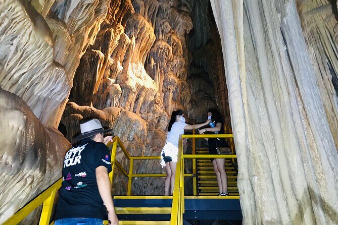 The best tour to "Grutas de García" + Cable Car + Guide + transfer - The drive west of Monterrey: getting to García with a guide’s eyes