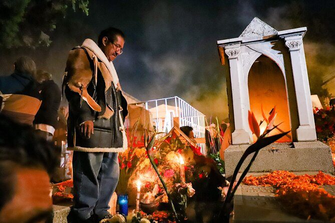 The real "Dia de muertos" tour in Mixquic + secret cemetery - Lunch and the value of what’s included