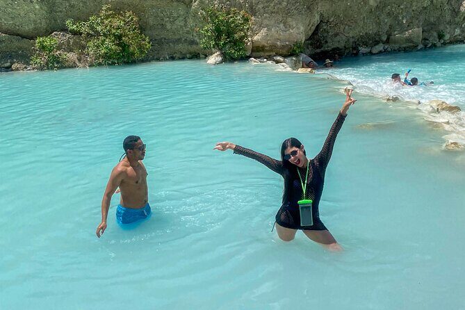 Tolantongo Caves Hot Springs & Waterfalls Small Group Tour - Guides, Language, and How the Day Feels in Real Time