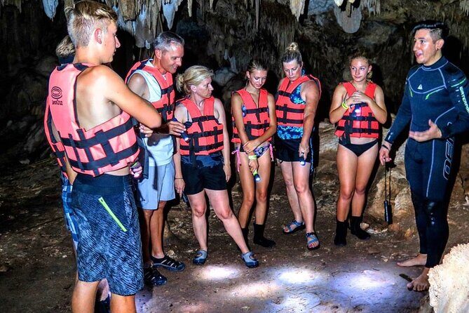 Tour Cenote Santa Cruz - Viktor’s Ecological Focus: Flora, Fauna, and Formations