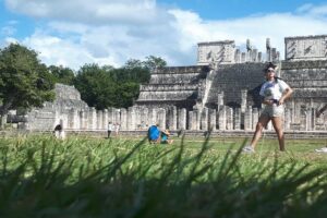 Tour from Cancun to Chichen Itza with cenote food and Valladolid - Chichén Itzá: One Hour With the Guide, One Hour to Explore