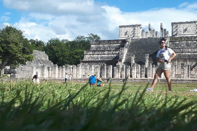 Tour from Cancun to Chichen Itza with cenote food and Valladolid - Chichén Itzá: One Hour With the Guide, One Hour to Explore