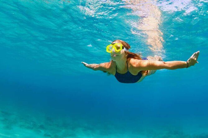 Tour Full Day Guided Huatulco Bays + Pickup + Refreshments + Gift !! - Group Size, Comfort, and Why Expectations Matter