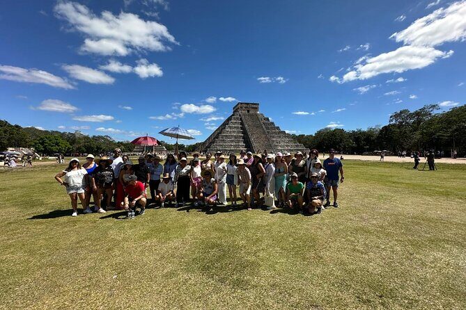 Tour to Chichen Itza-Tickets, food and cenote - Chichen Itza with certified bilingual guidance (not just a ticket)