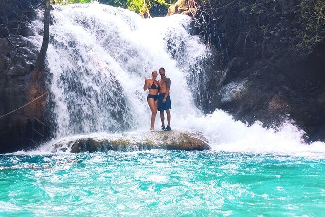 Tour to Copalitilla Magical Waterfalls from Huatulco with admission included - Why Copalitilla feels different from a basic waterfall stop