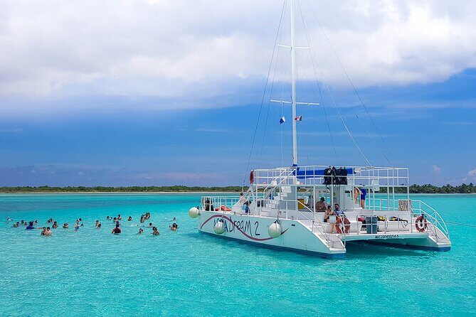 Tour to Cozumel by Catamaran with Snorkeling and Buffet Lunch - El Cielo Starfish Sanctuary: Photo Time With Clear Rules