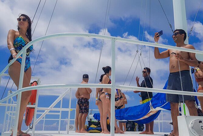 Tour to Cozumel by Catamaran with Snorkeling and Buffet Lunch - Palancar Reef Snorkeling: Where the Color Shows Up