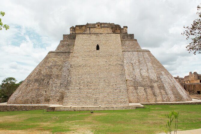 Tour to Uxmal Kabah and Chocolate Museum from Mérida - Choco Story Uxmal: Mayan Cocoa, Interactive Rooms, and the Animal Shelter Add-On