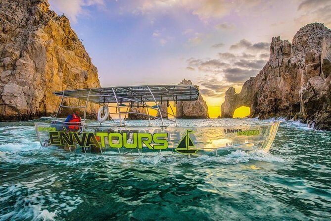 Tours in Cabo, Paseo al Arco and Fin de la Tierra in the only Clear Boat - Key highlights
